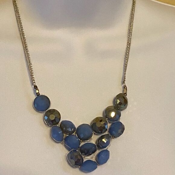 ❤️5/$25 +Bundle Sale | Bundle 5 items $7-$9 & Save! Otherwise priced as marked! - Picture 2 of 7